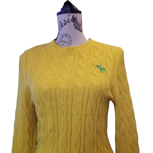 Abercrombie & fitch  - sweater yellow. Medium - Picture 2 of 8